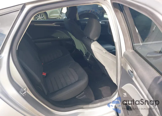 3FA6P0HD0LR185366: 43985982