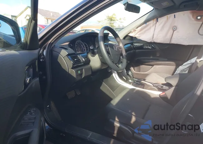 1HGCR2F34GA211496: 43986000