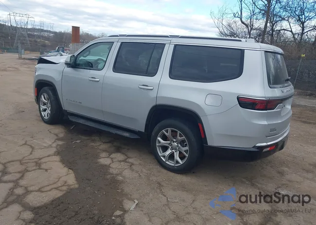 1C4SJVBT8NS144515: 43986063