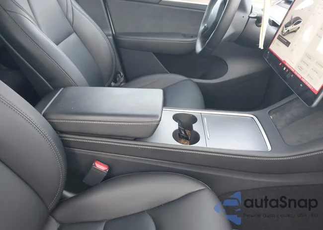 7SAYGDEE3PF810618: 43986100