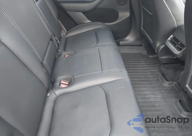 7SAYGDEE3PF810618: 43986100