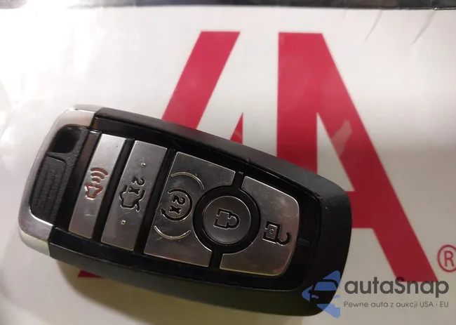 1FAGP8UHXR5127207: 43986107