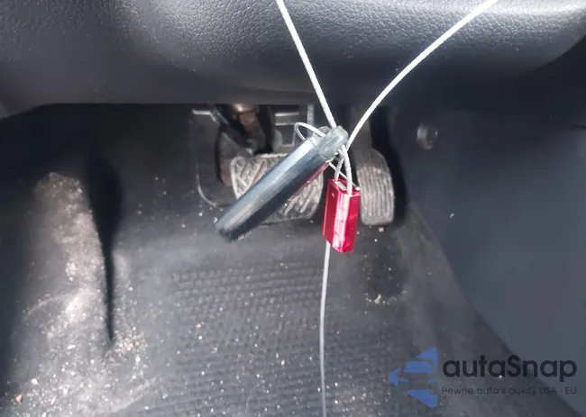 3N1AB7AP5EY296801: 43986128