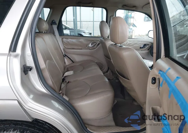 4F2YU09152KM55372: 43986176