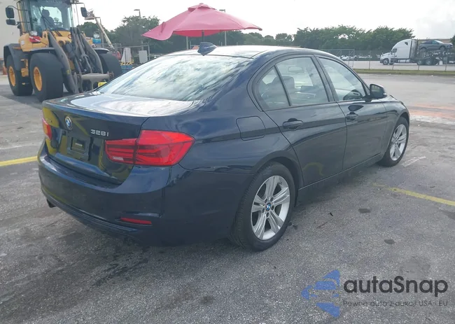 WBA8E3G50GNU00822: 43986179