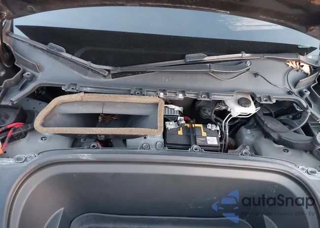 5YJYGDEDXMF114032: 43986233