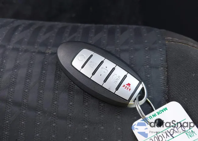 1N4AL3AP5HN344548: 43985310