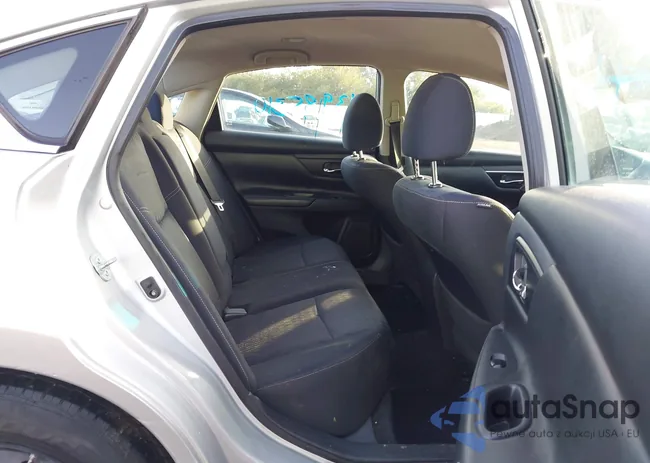 1N4AL3AP5HN344548: 43985310