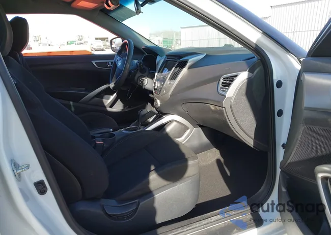 KMHTC6AD5GU256920: 43985347