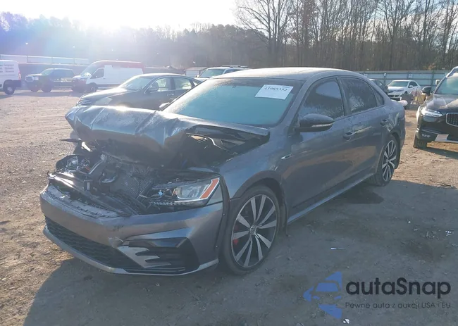 1VWJM7A32JC040295: 43985352