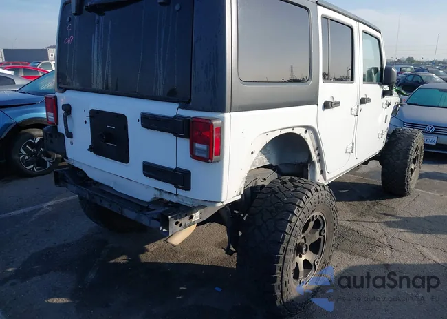 1C4BJWFG4FL528208: 43985443