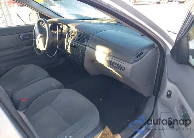 1FAFP52UX1A167857: 43985509