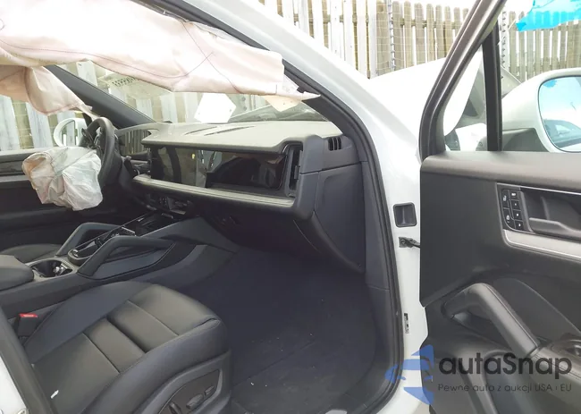 WP1AA2AY0SDA04240: 43985533