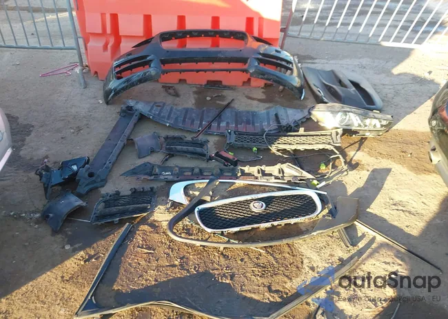 SAJAE4BG5HA950997: 43985597