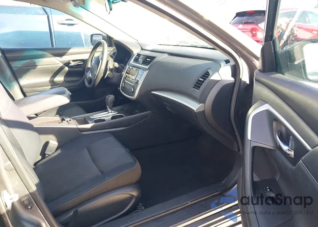 1N4AL3AP0HC136136: 43986693