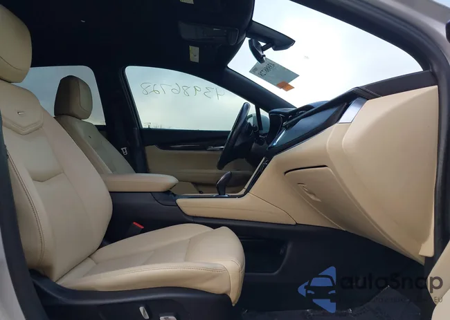 1GYKNARS6HZ119547: 43986728