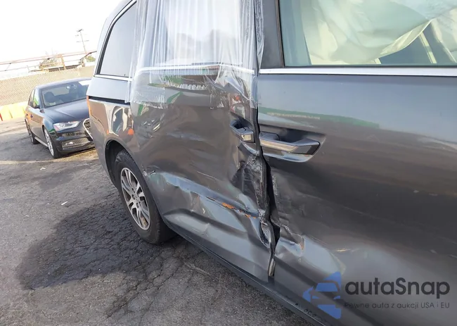 5FNRL5H68CB056035: 43986735