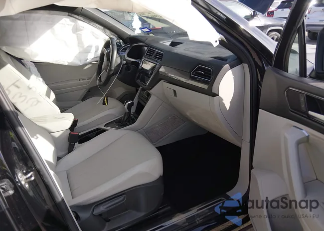 3VVCB7AX0PM034332: 43986782