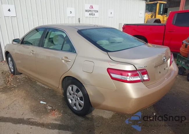 4T4BF3EK3AR032018: 43986818