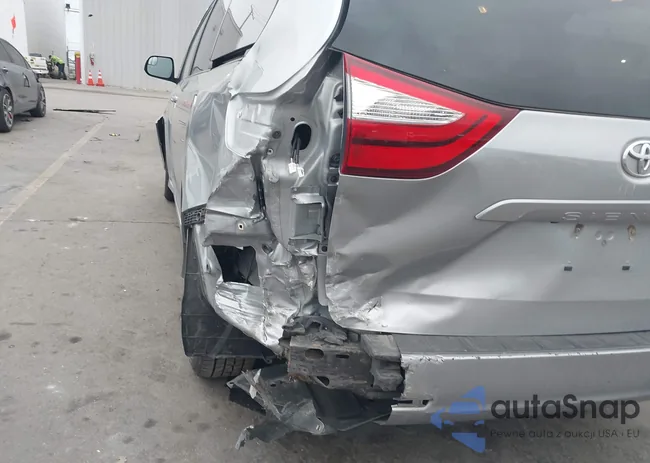 5TDKZ3DC9JS944513: 43986823