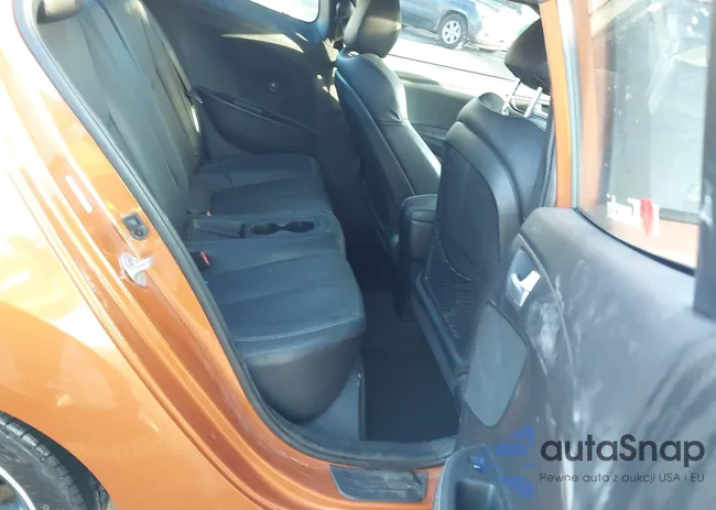 KMHTC6AE1GU260777: 43986861