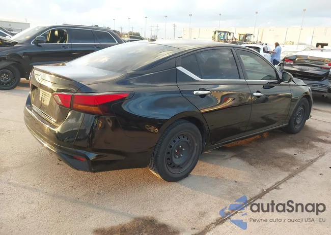 1N4BL4BV0LC252114: 43986908