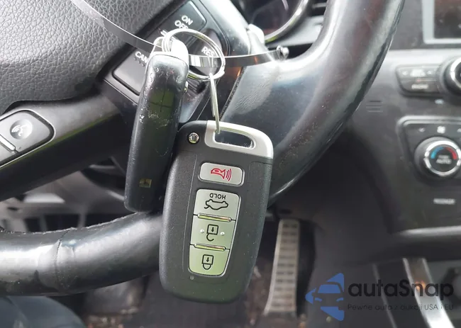 KNAGR4A64B5152235: 43987113