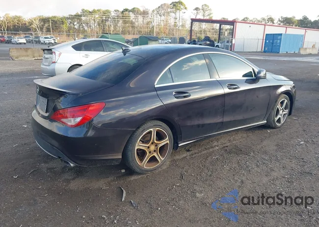 WDDSJ4EB0EN052946: 43987152