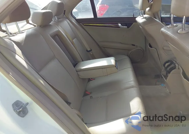 WDDGF5EB0AR095733: 43987198