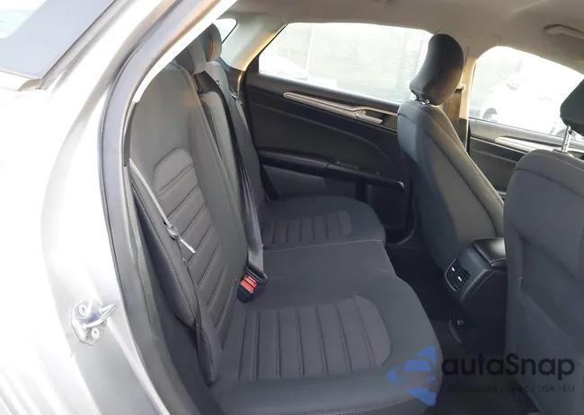 3FA6P0HD2LR250413: 43987205