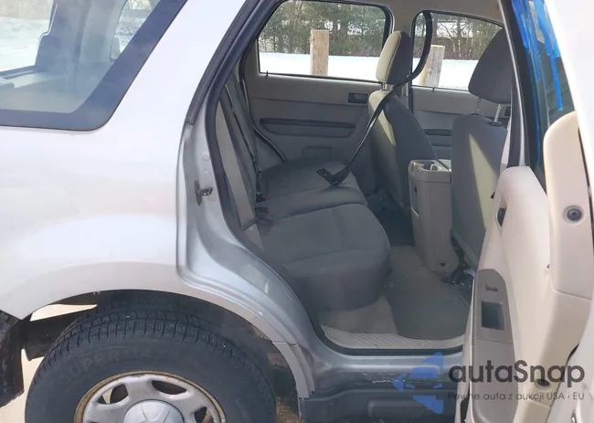 1FMCU02Z68KD32078: 43986404