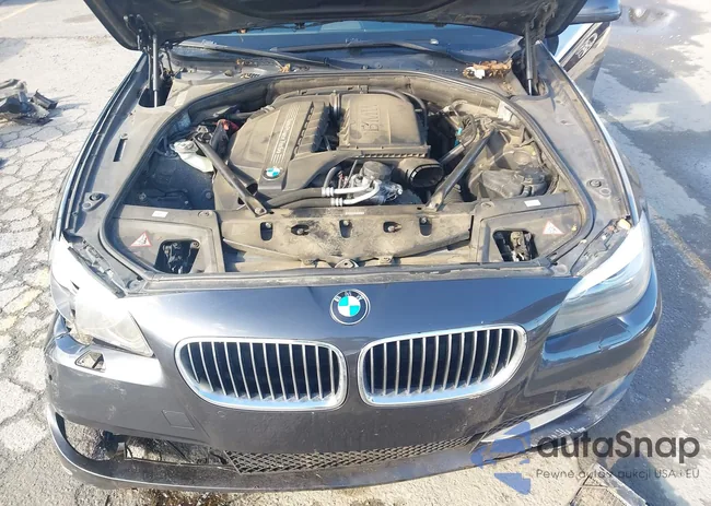 WBAFR7C58CC809956: 43986536