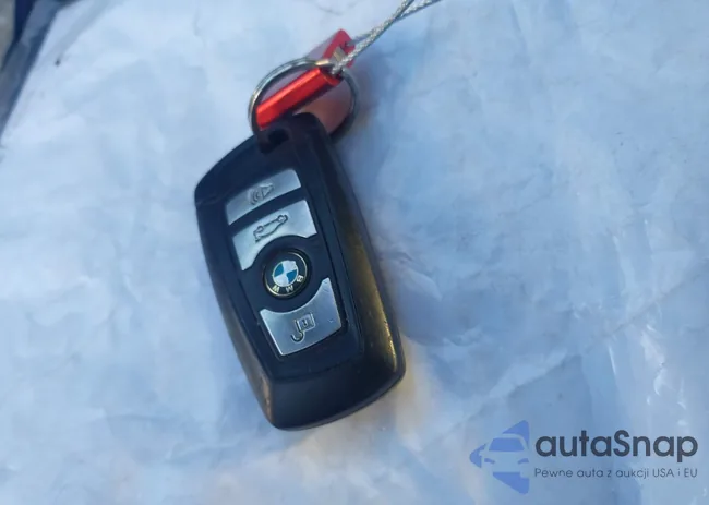 WBAFR7C58CC809956: 43986536