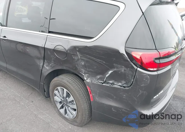 2C4RC1L70PR604029: 43986580