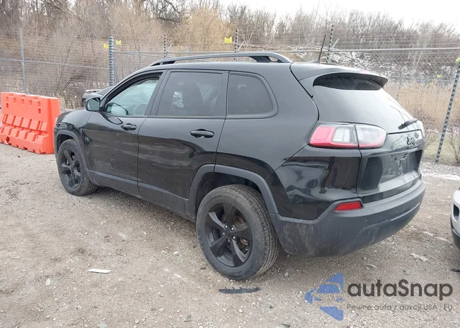 1C4PJLLB3KD338921: 43986602