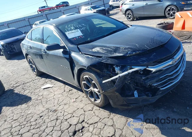 1G1ZD5ST0LF104983: 43986618