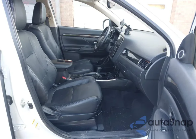 JA4AD3A34HZ016514: 43987756