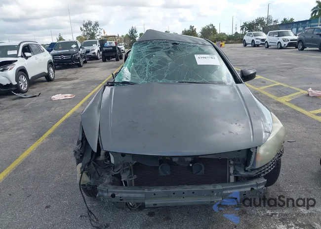 1HGCP2F65CA095073: 43987782