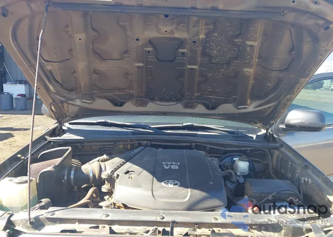 3TMLU4EN1EM140737: 43987810