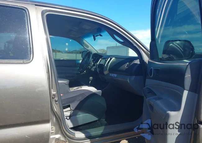 3TMLU4EN1EM140737: 43987810