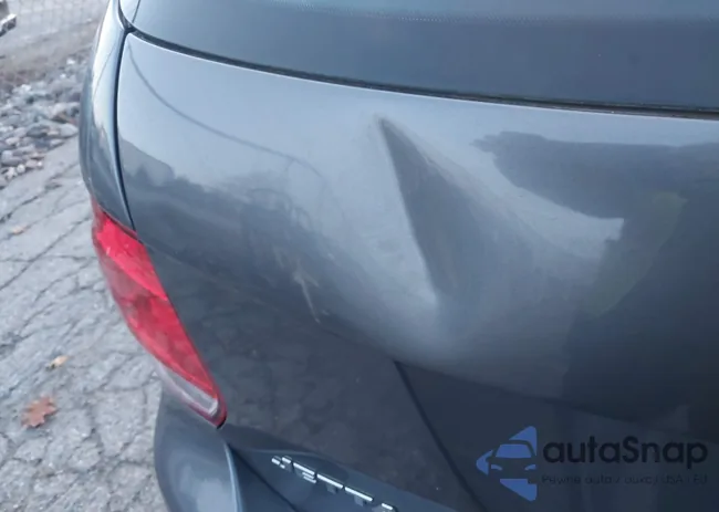 3VWKZ7AJ1AM653320: 43987889