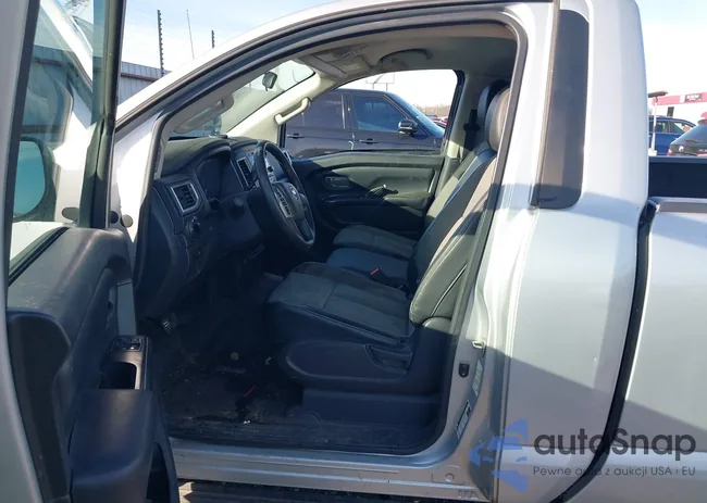 1N6AA1R70HN514918: 43987924