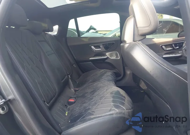 W1KEG1CB2RF042707: 43987935