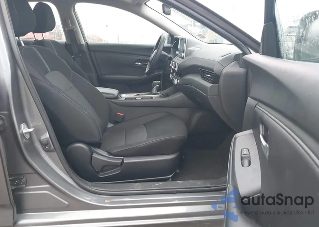 3N1AB8CV1RY330806: 43988023