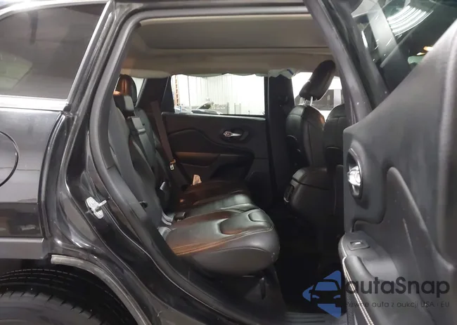 1C4PJLDB7FW671146: 43988072