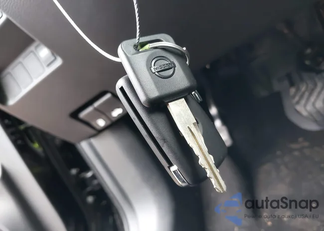 JN1BJ1CP9JW162912: 43988094