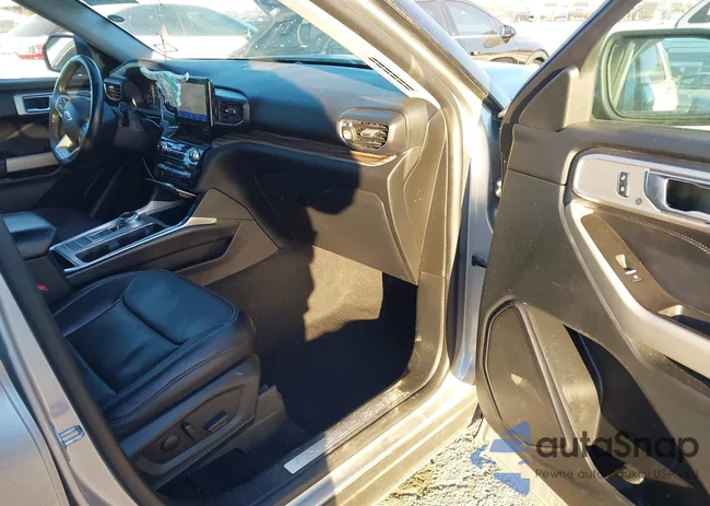 1FMSK7FH1MGB51317: 43988100