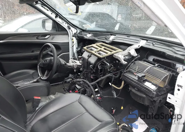 1C4RJYB64PC610366: 43988131