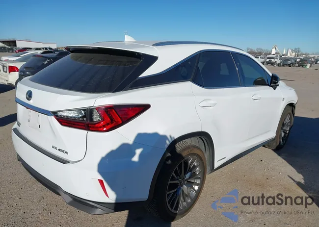 2T2BGMCA9JC028043: 43988232