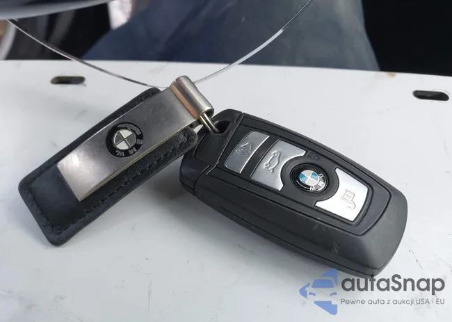 WBAFR7C58CC807995: 43987331